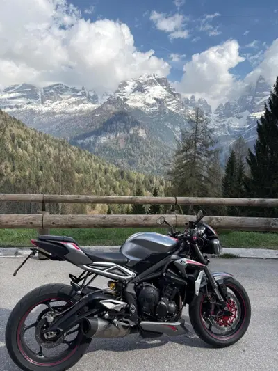 Triumph Street Triple RS (2020 - 22) usata