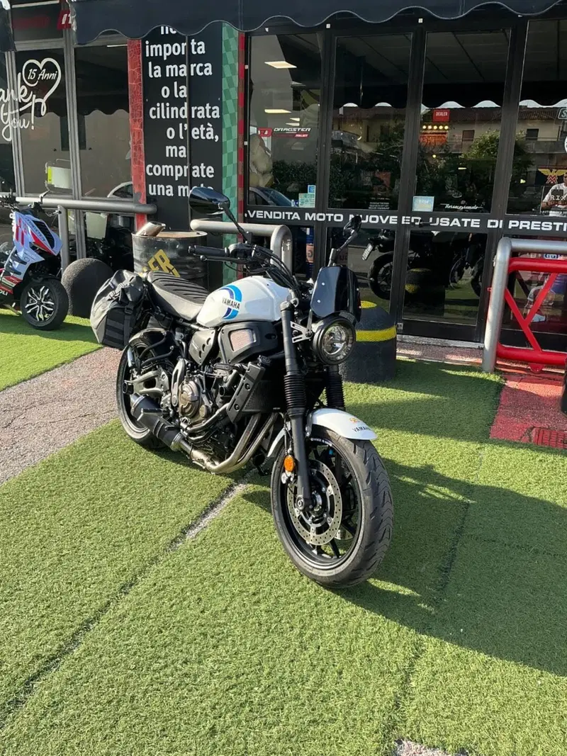 Yamaha XSR 700 (2022 - 26) (3)
