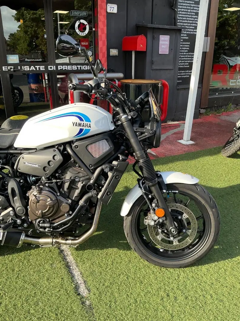 Yamaha XSR 700 (2022 - 26) (8)
