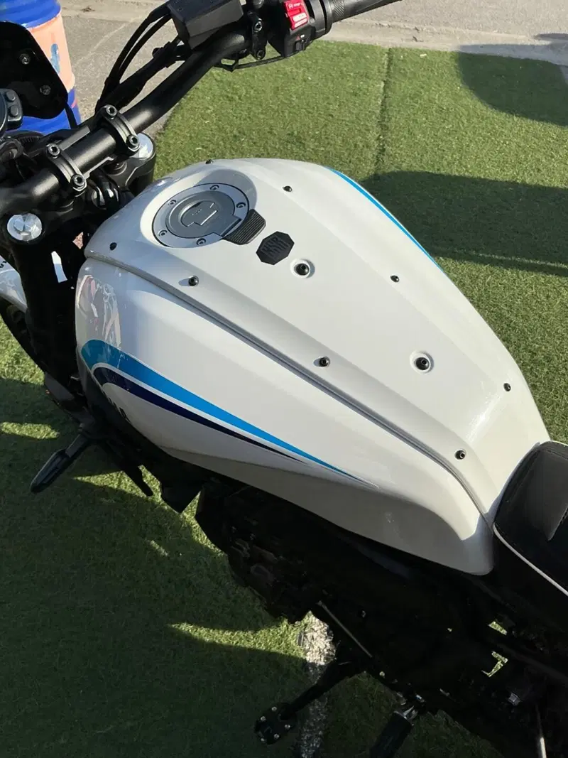 Yamaha XSR 700 (2022 - 26) (13)