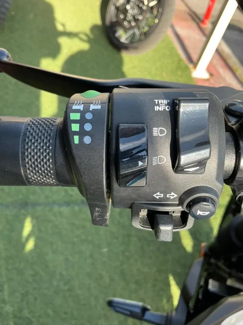 Yamaha XSR 700 (2022 - 26) (15)