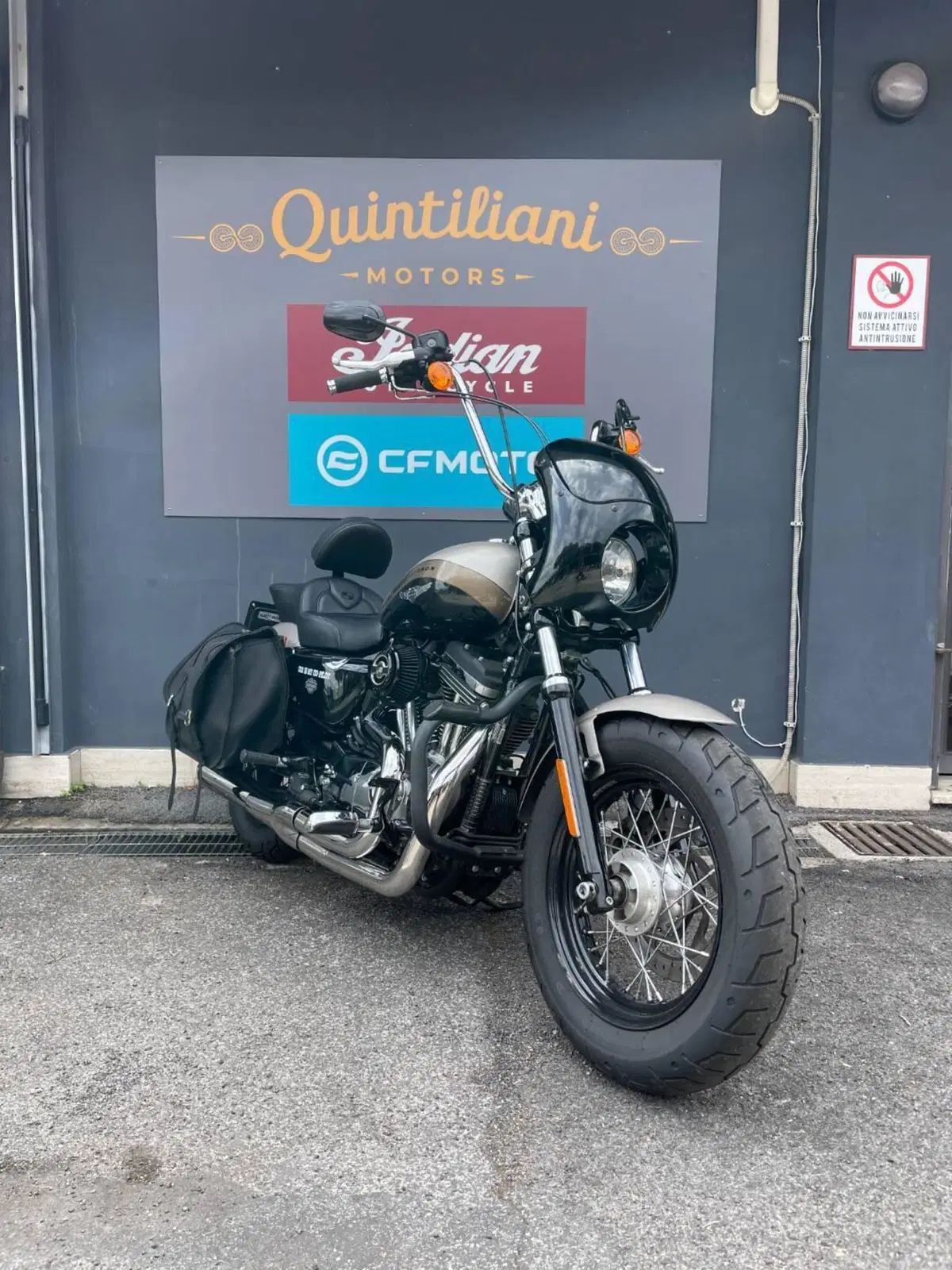 Harley-Davidson 1200 Custom (2018 - 20) - XL1200C