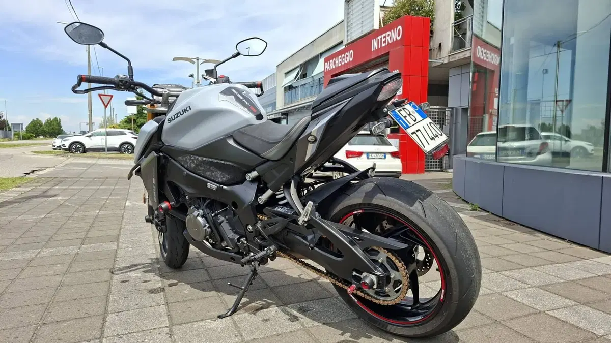 Suzuki GSX-S1000 (2021 - 25) (6)