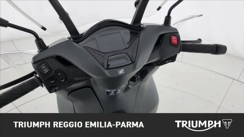 Honda SH 350i Sport (2025 - 26) (9)