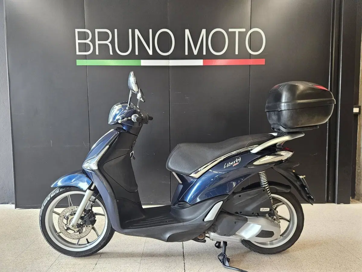 Piaggio Liberty 150 i-get ABS (2016) (5)