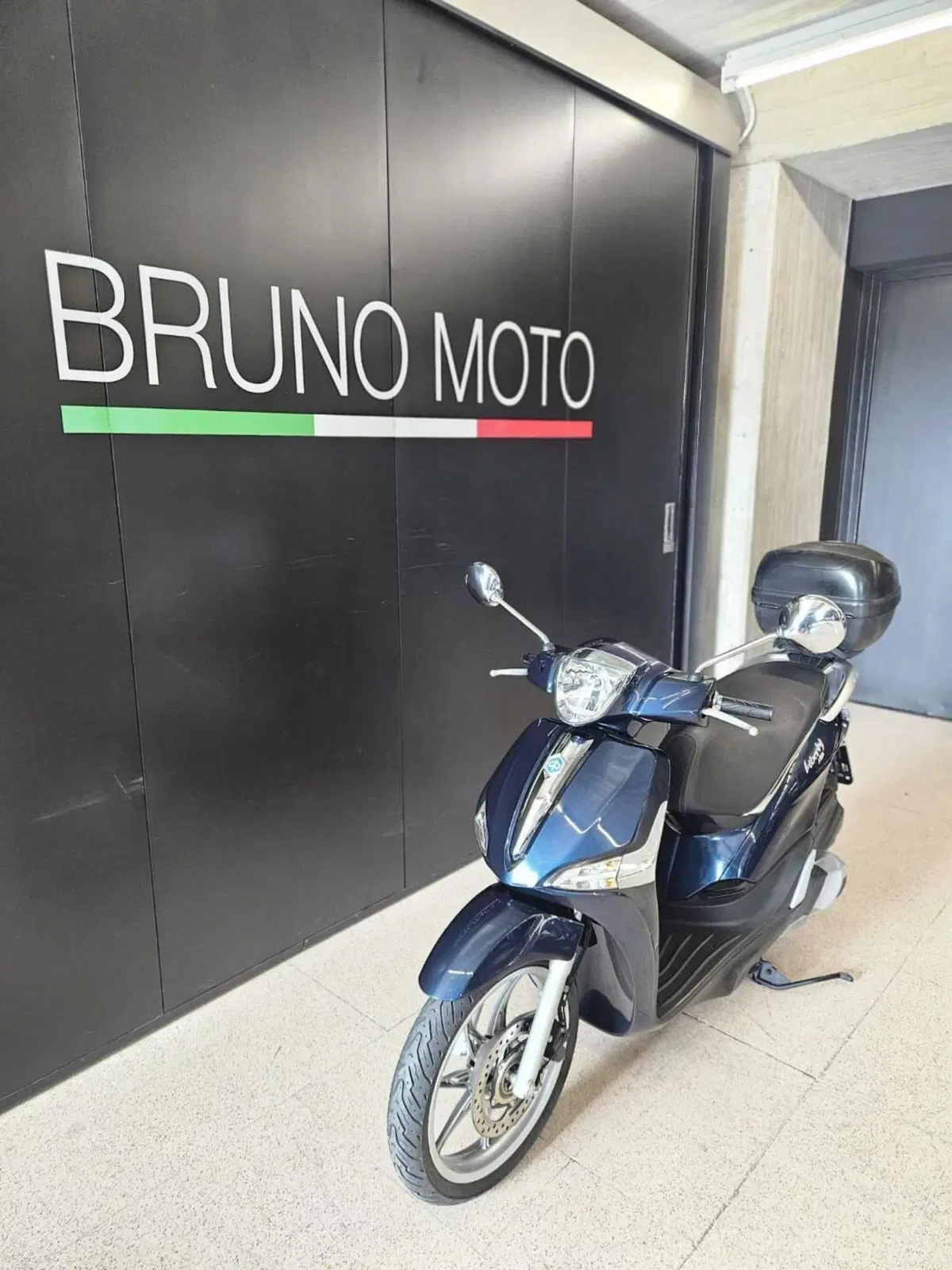Piaggio Liberty 150 i-get ABS (2016) (7)