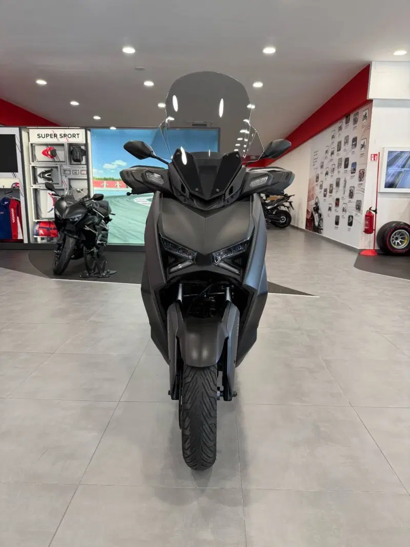 Yamaha X-Max 300 (2021 - 24) (4)