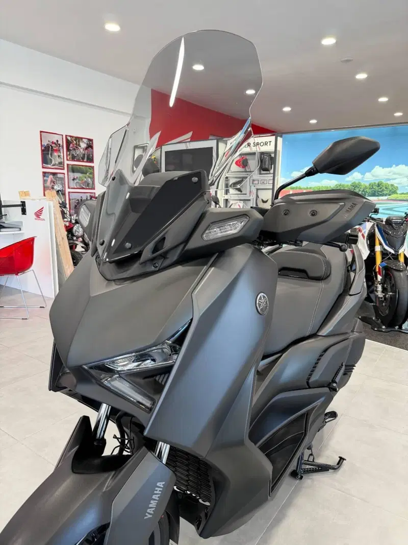 Yamaha X-Max 300 (2021 - 24) (2)