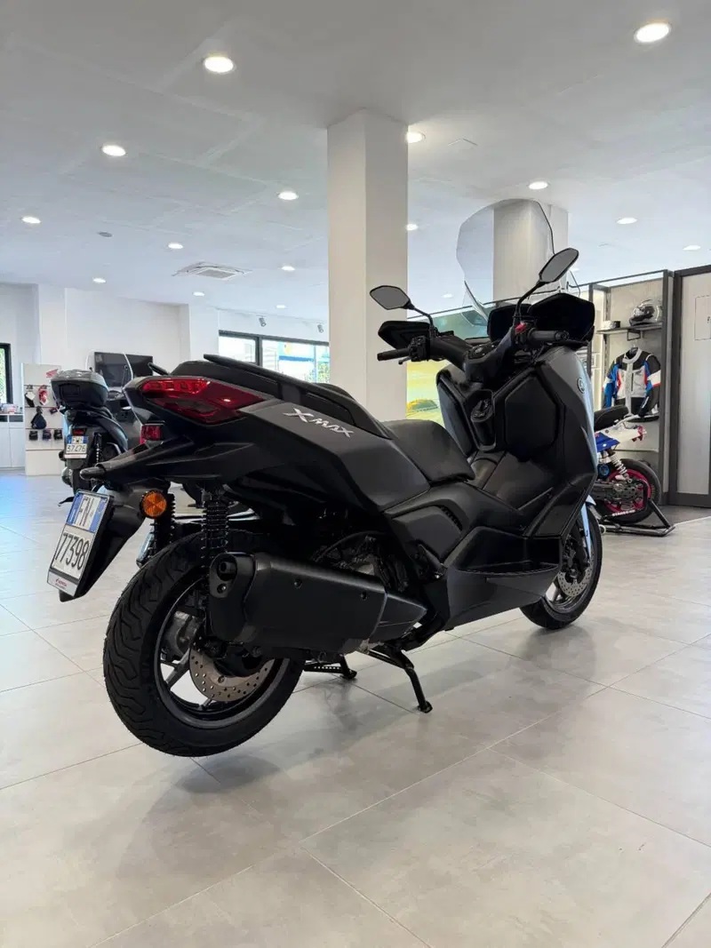 Yamaha X-Max 300 (2021 - 24) (7)