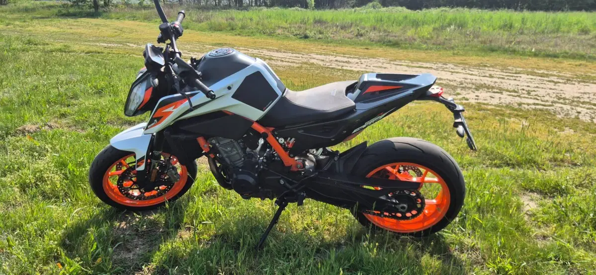 KTM 890 Duke R (2022 - 23)