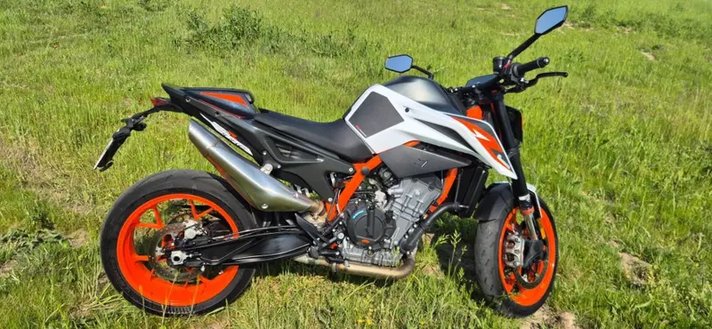 KTM 890 Duke R (2022 - 23) (2)