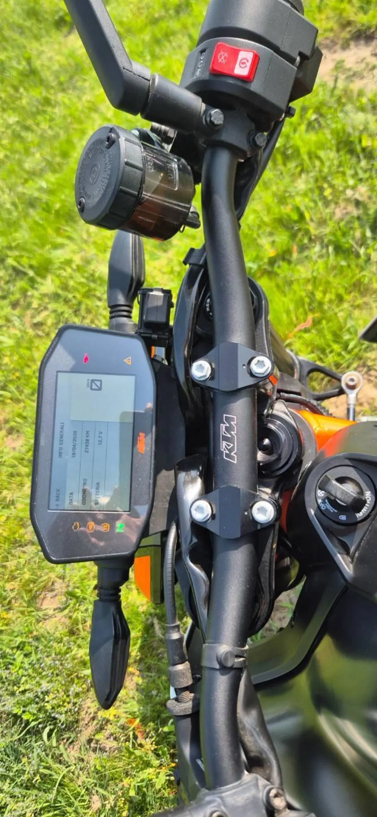 KTM 890 Duke R (2022 - 23) (6)