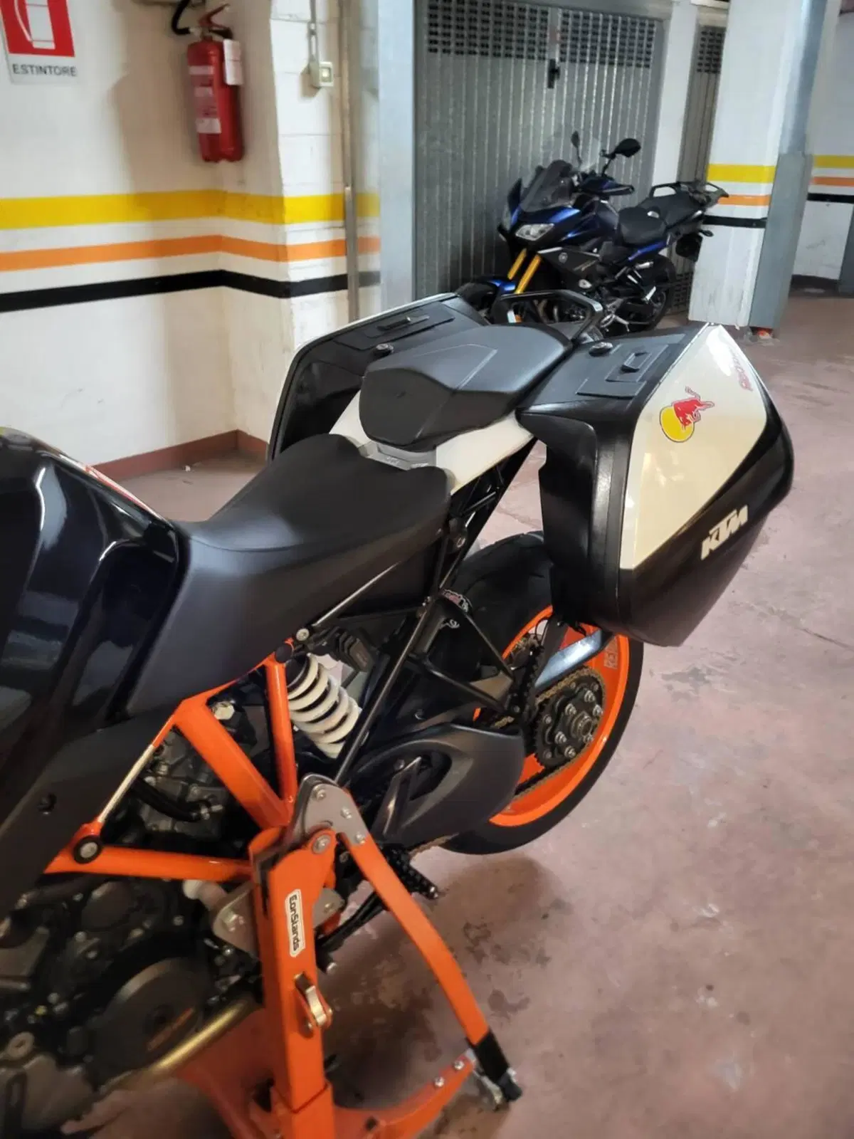 KTM 1290 Super Duke GT (2019 - 20) (2)