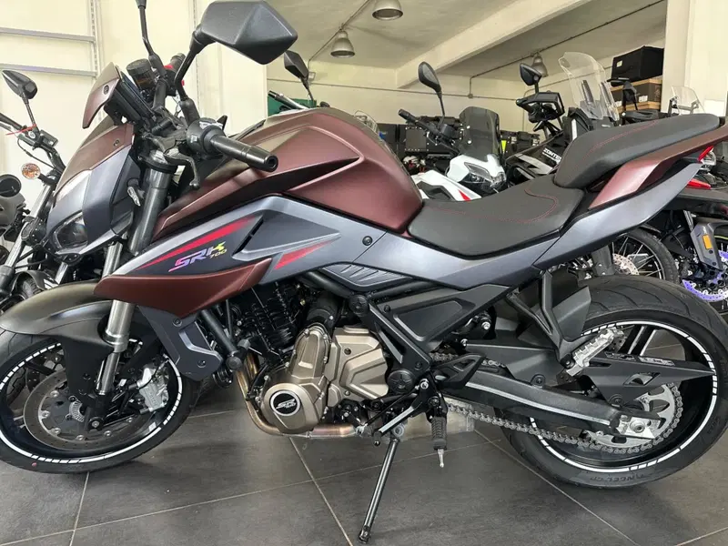 QJ Motor SRK 700 (2023 - 25)