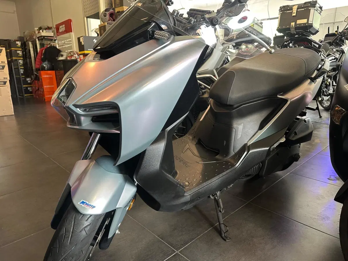 Sym MMBCU 160 (2024 - 26) (3)