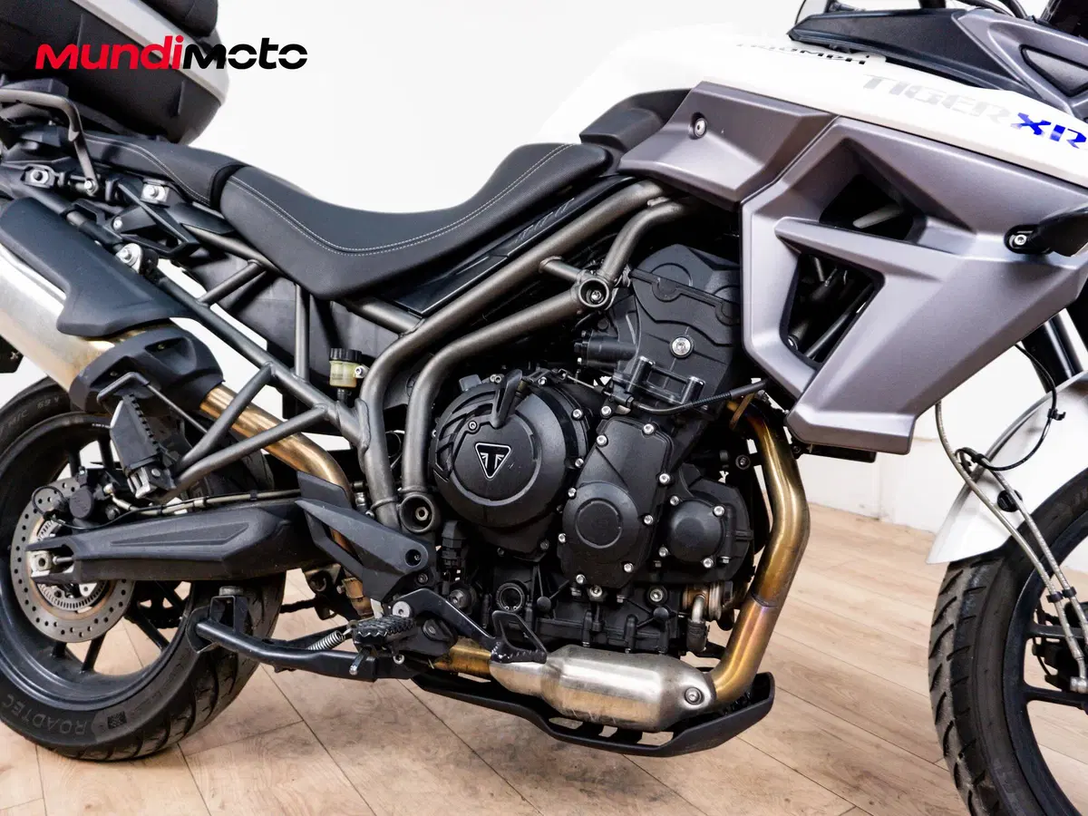 Triumph Tiger 800 XRx (2015 - 17) (3)