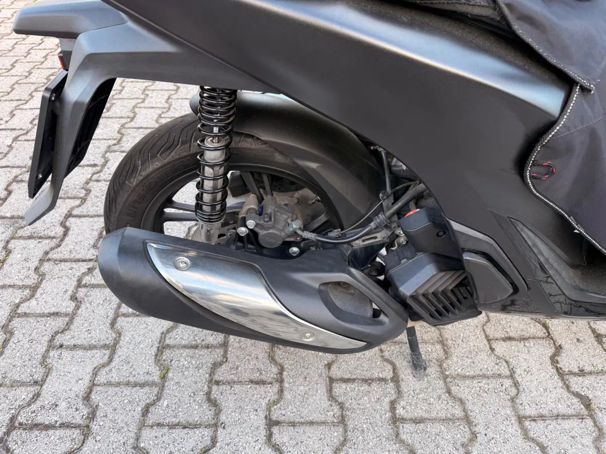 Honda SH 150i Sport (2022 - 23) (6)