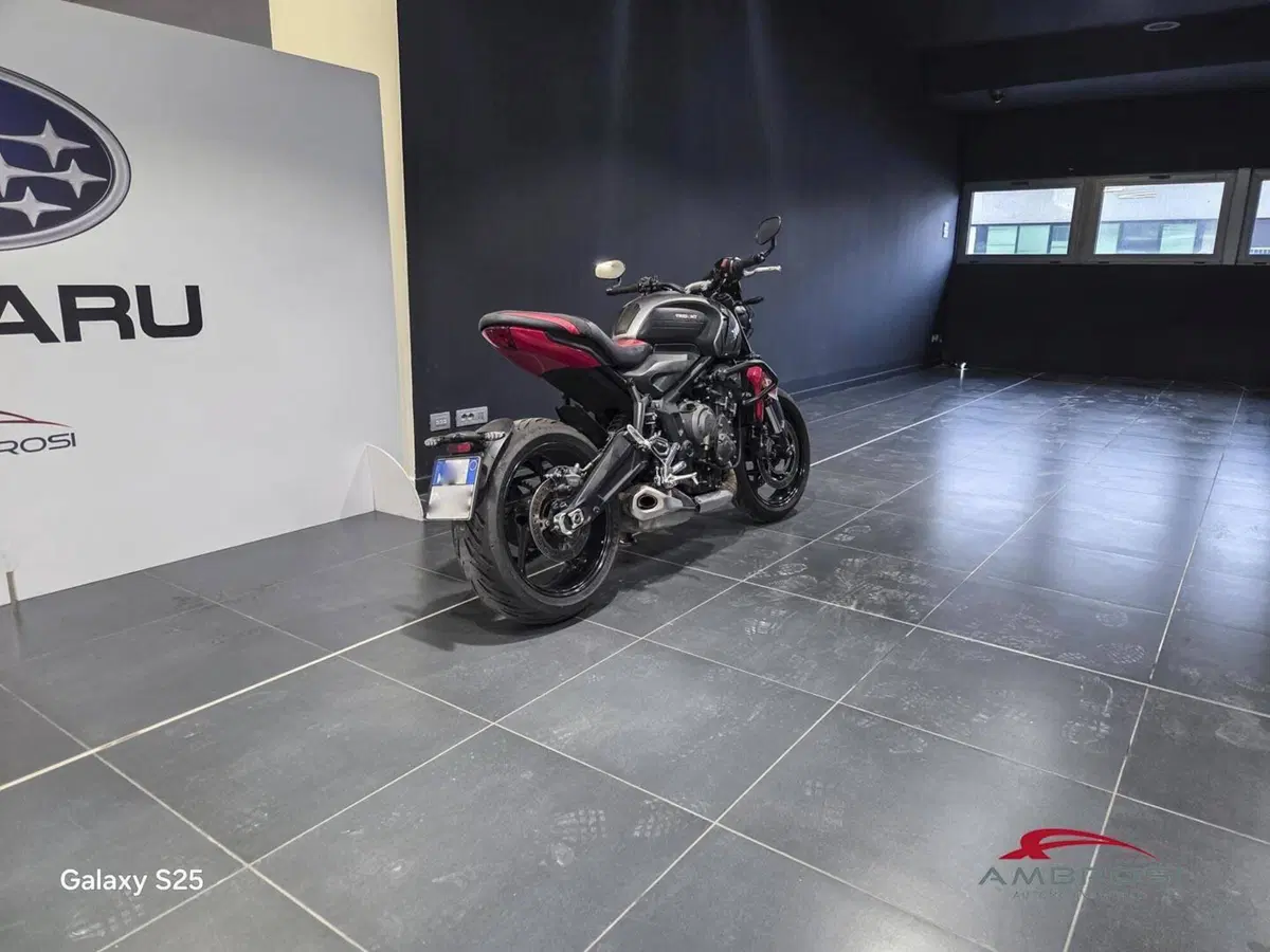 Triumph Trident 660 (2025) (2)