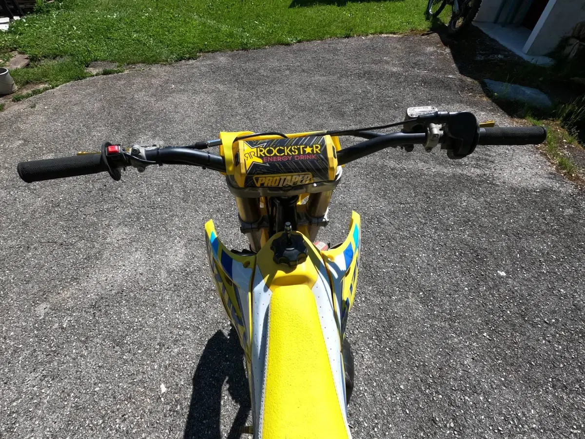 Suzuki RM 125 (2002 - 03) (2)