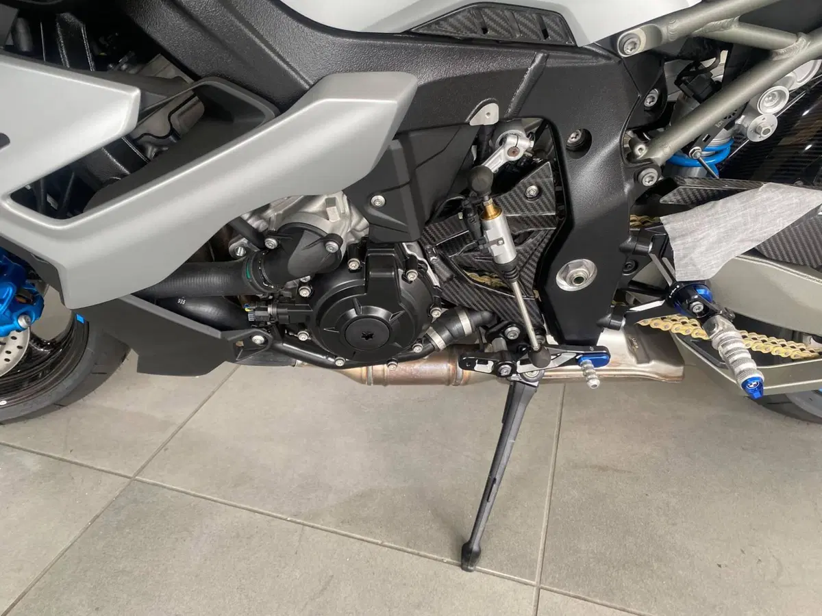 Bmw M 1000 R (2025 - 26) (6)