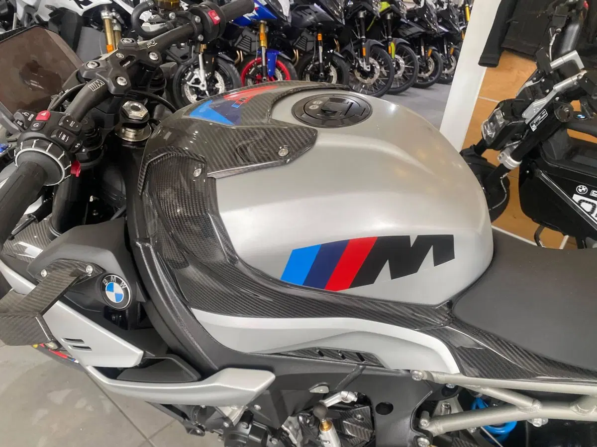 Bmw M 1000 R (2025 - 26) (4)