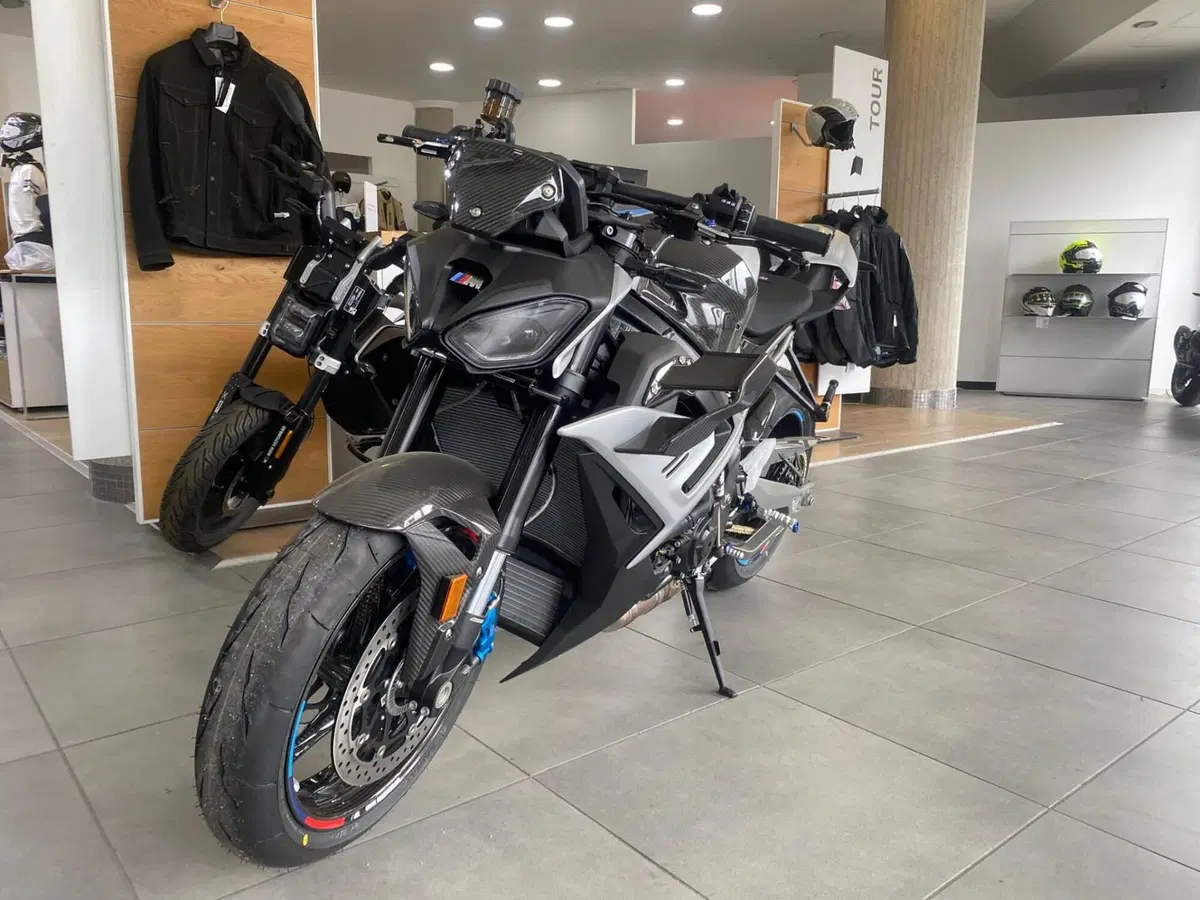 Bmw M 1000 R (2025 - 26)