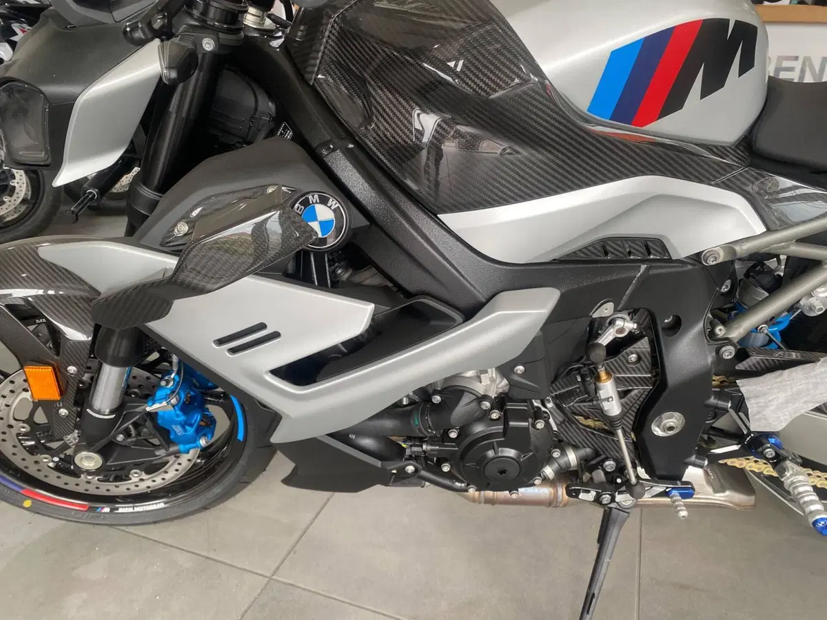 Bmw M 1000 R (2025 - 26) (5)