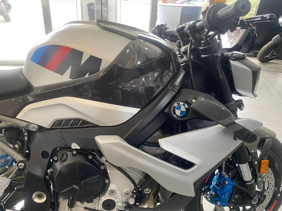 Bmw M 1000 R (2025 - 26) (11)