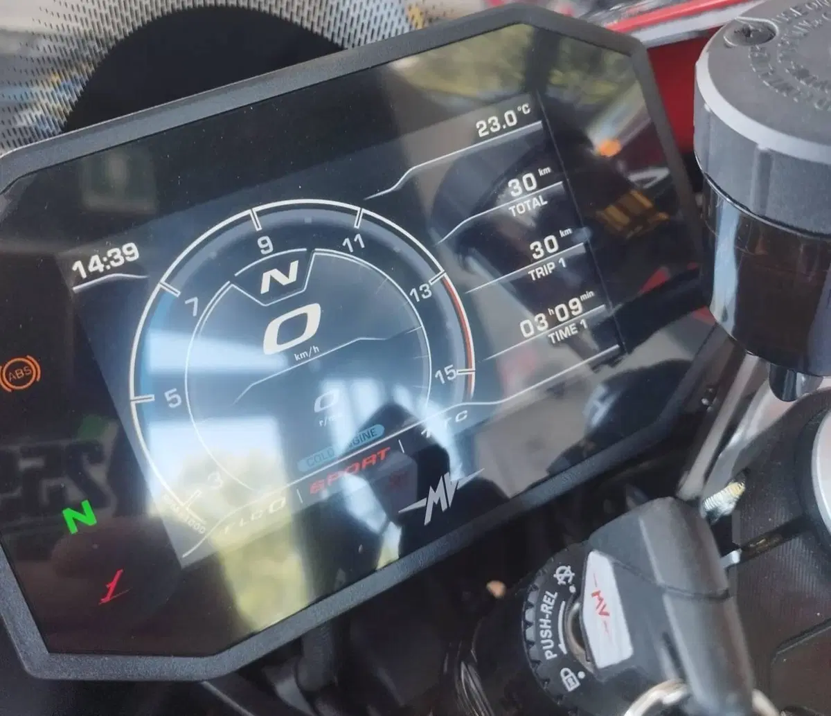 MV Agusta F3 800 RC (2022 - 25) (3)