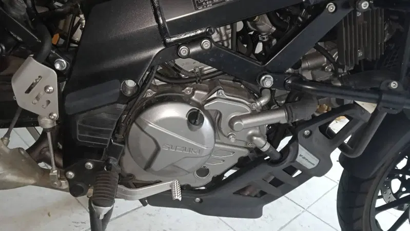 Suzuki V-Strom 650 (2021 - 25) (2)