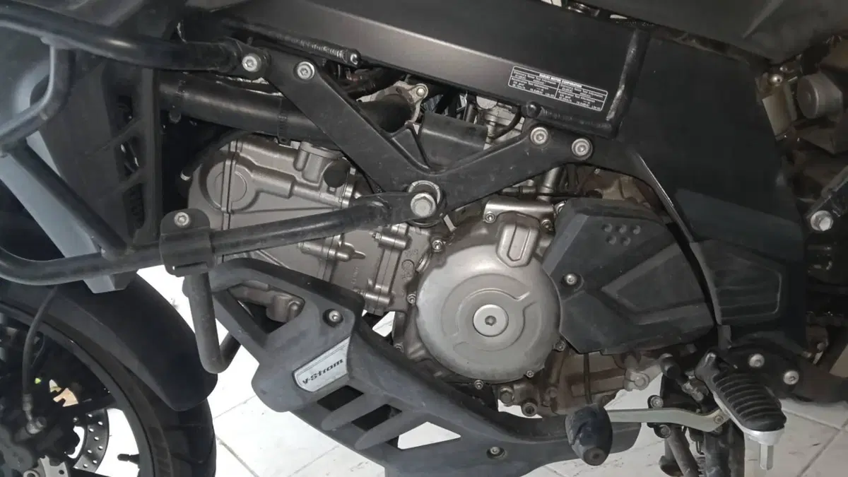 Suzuki V-Strom 650 (2021 - 25) (6)