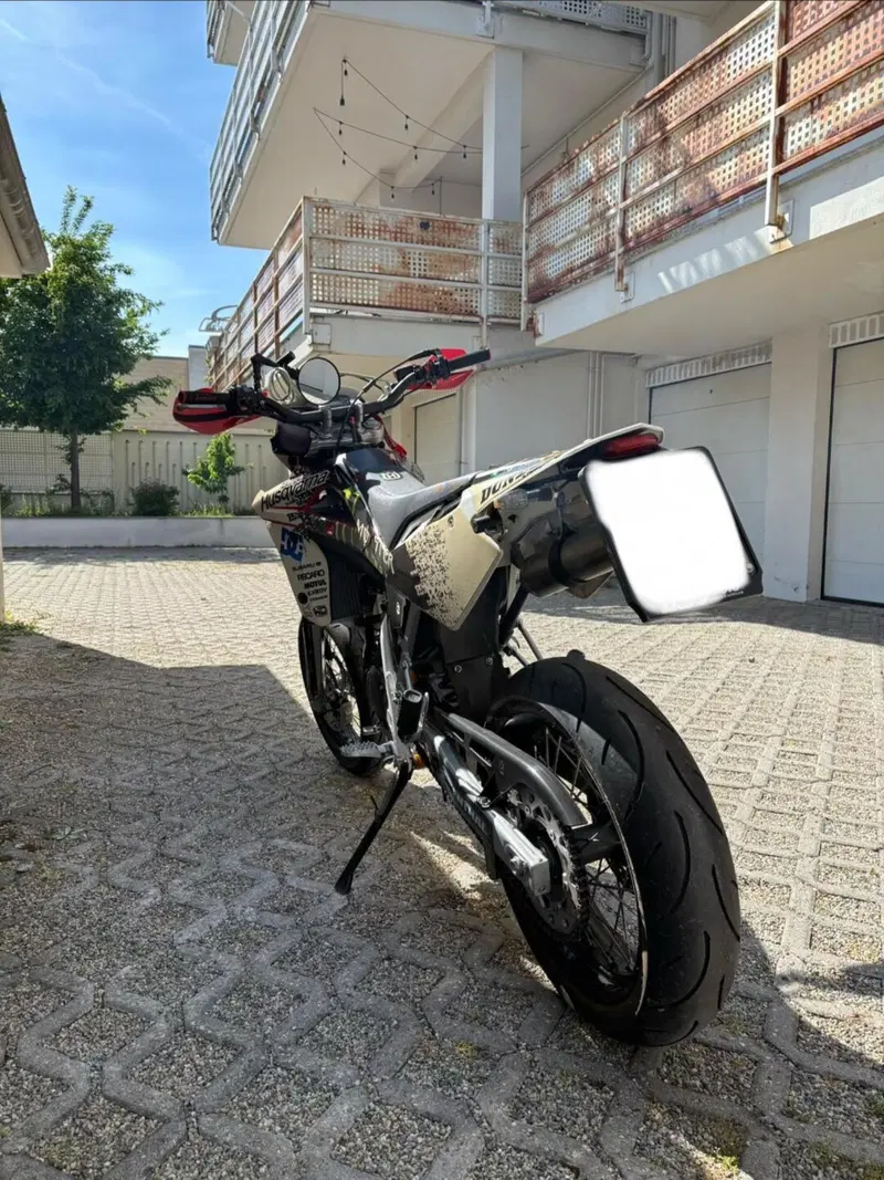 Husqvarna SM 125 (2009) (4)