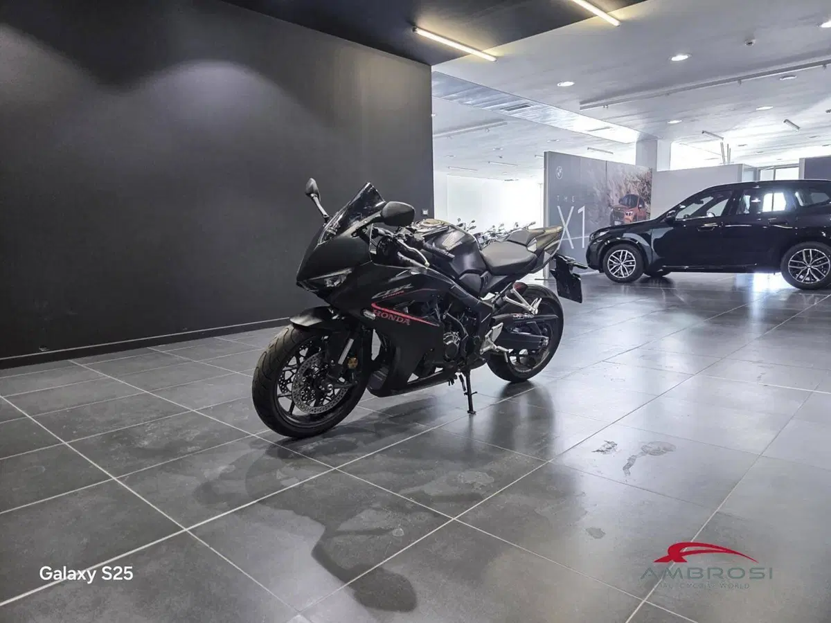 Honda CBR 650 R (2024 - 26)
