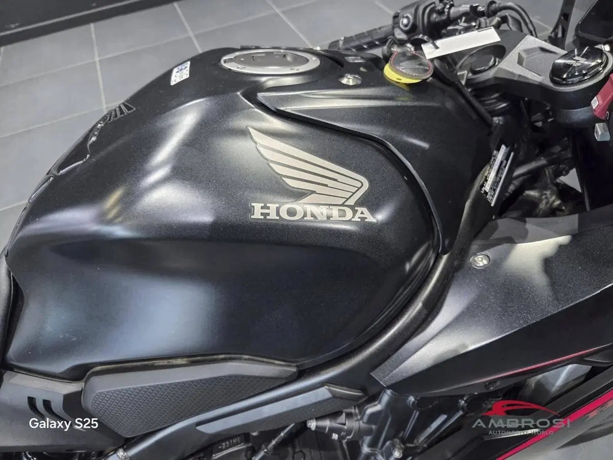 Honda CBR 650 R (2024 - 26) (9)