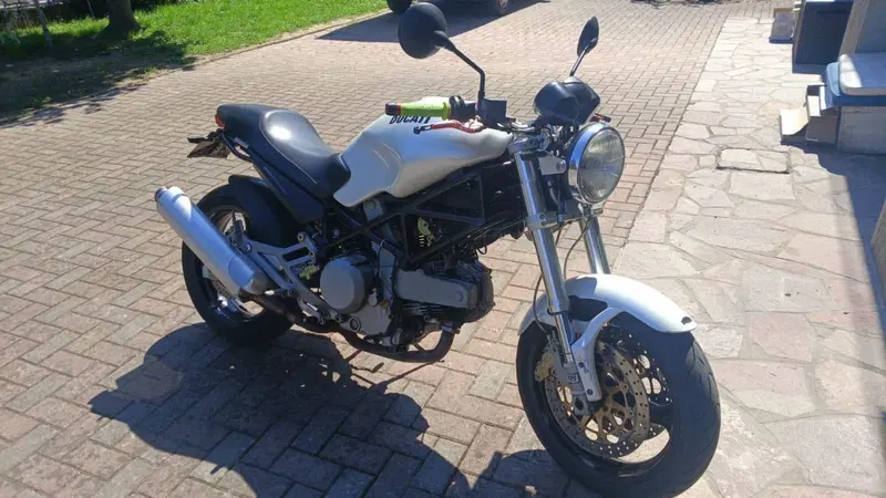 Ducati Monster 600 Dark (2002) (2)