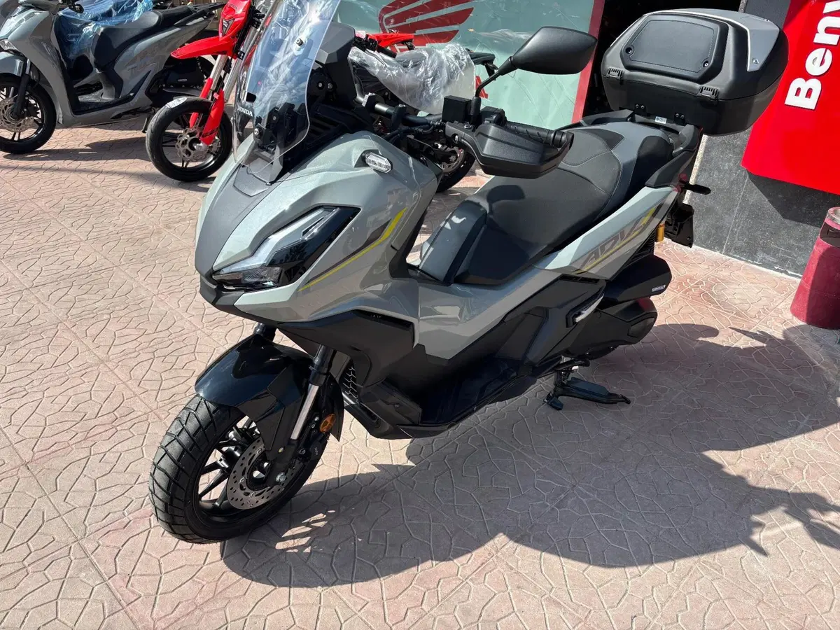 Honda ADV 350 Special Edition (2025 - 26) (2)