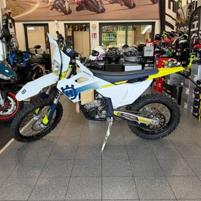 Husqvarna FE 450 (2024) usata