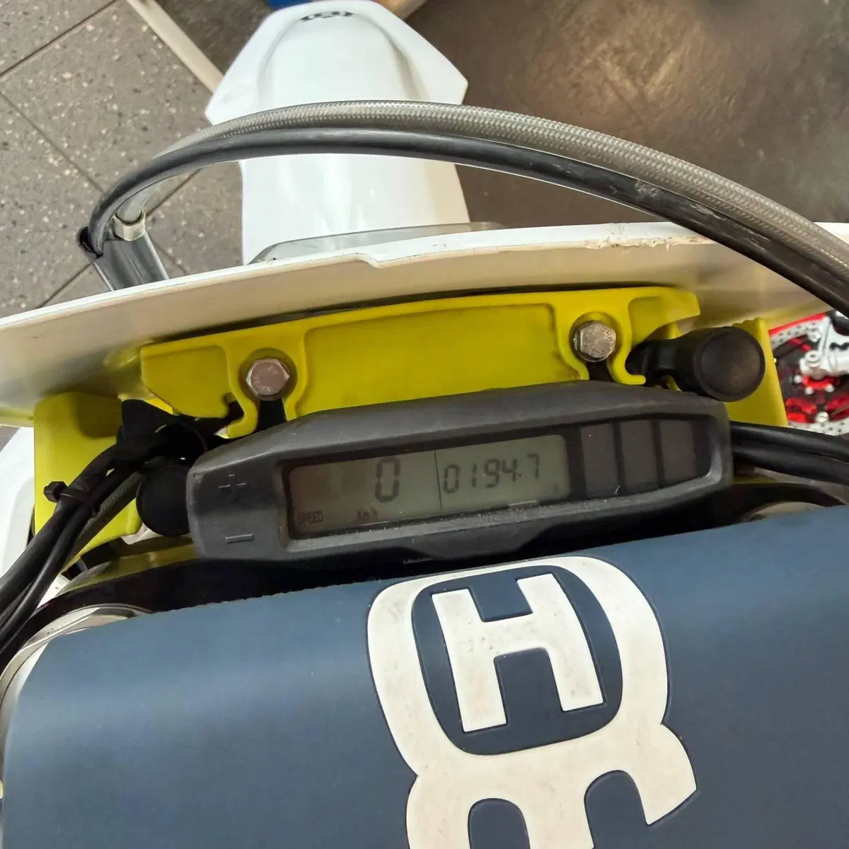 Husqvarna FE 450 (2024) (3)
