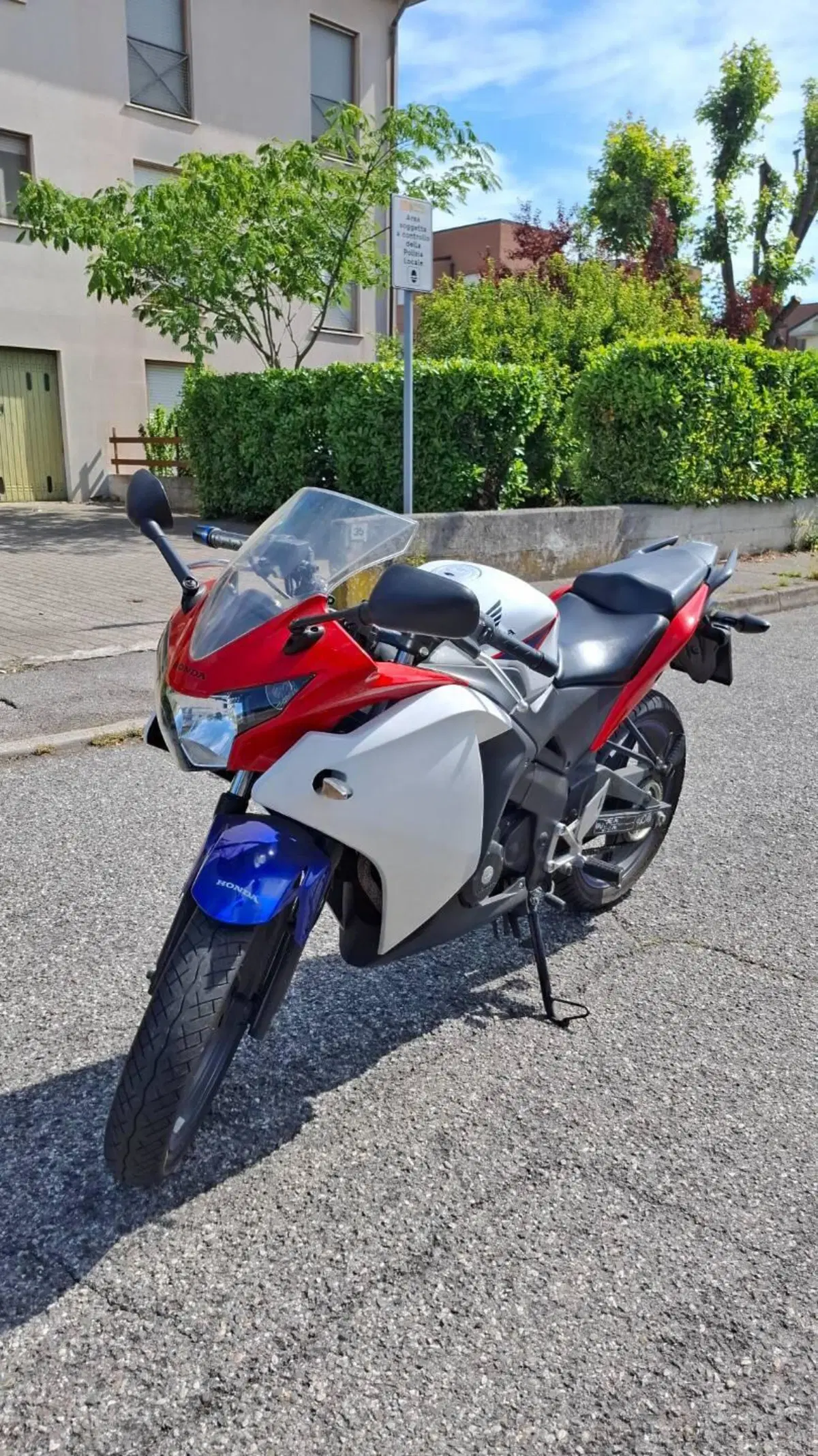 Honda CBR 125 R (2007 - 17) (2)