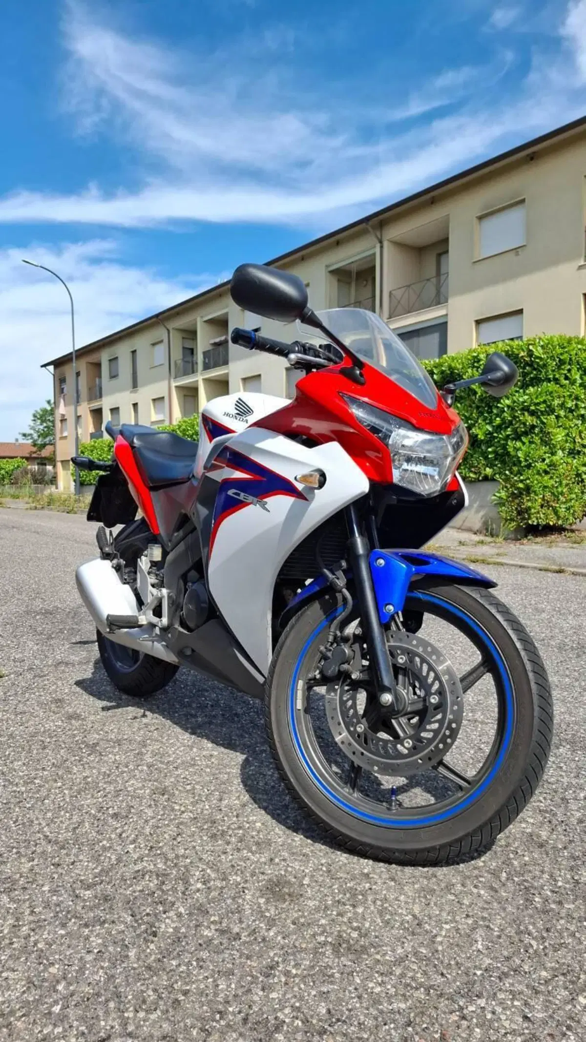 Honda CBR 125 R (2007 - 17) (3)