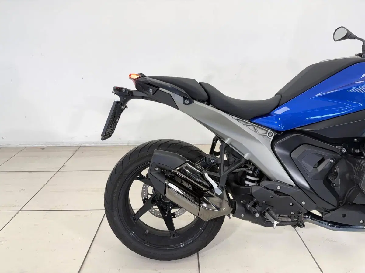 Bmw R 1300 R (2026) (12)