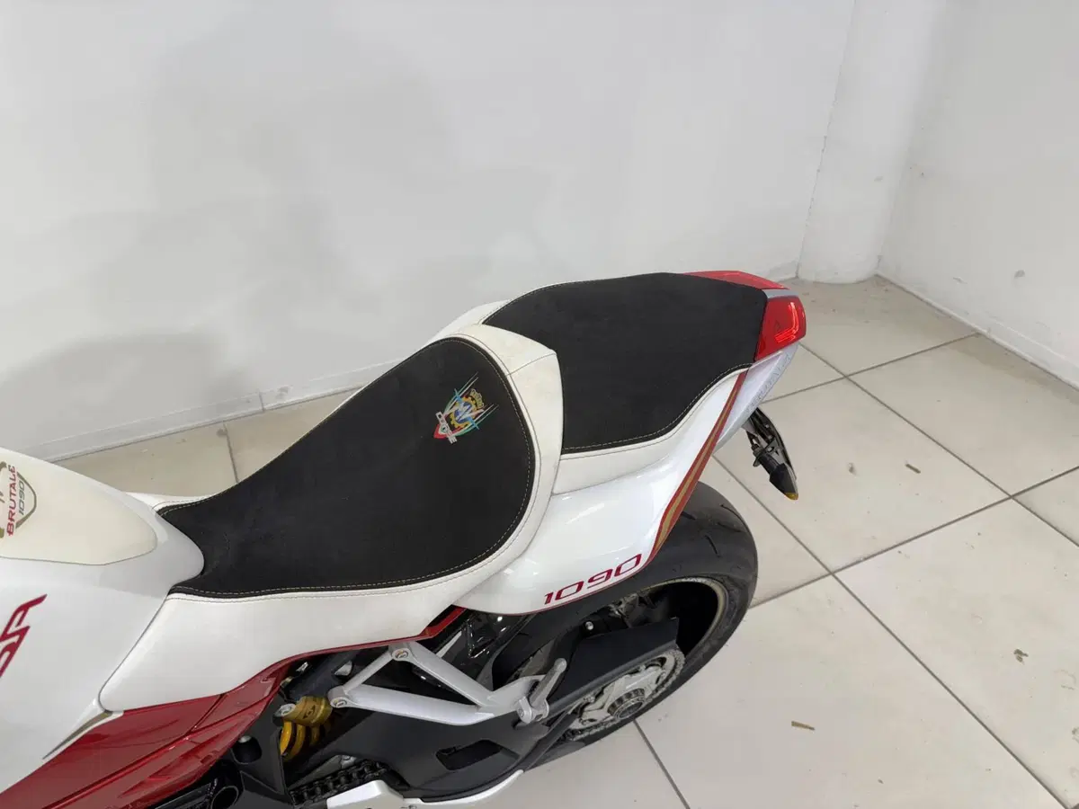 MV Agusta Brutale 1090 RR ABS (2009 - 19) (8)