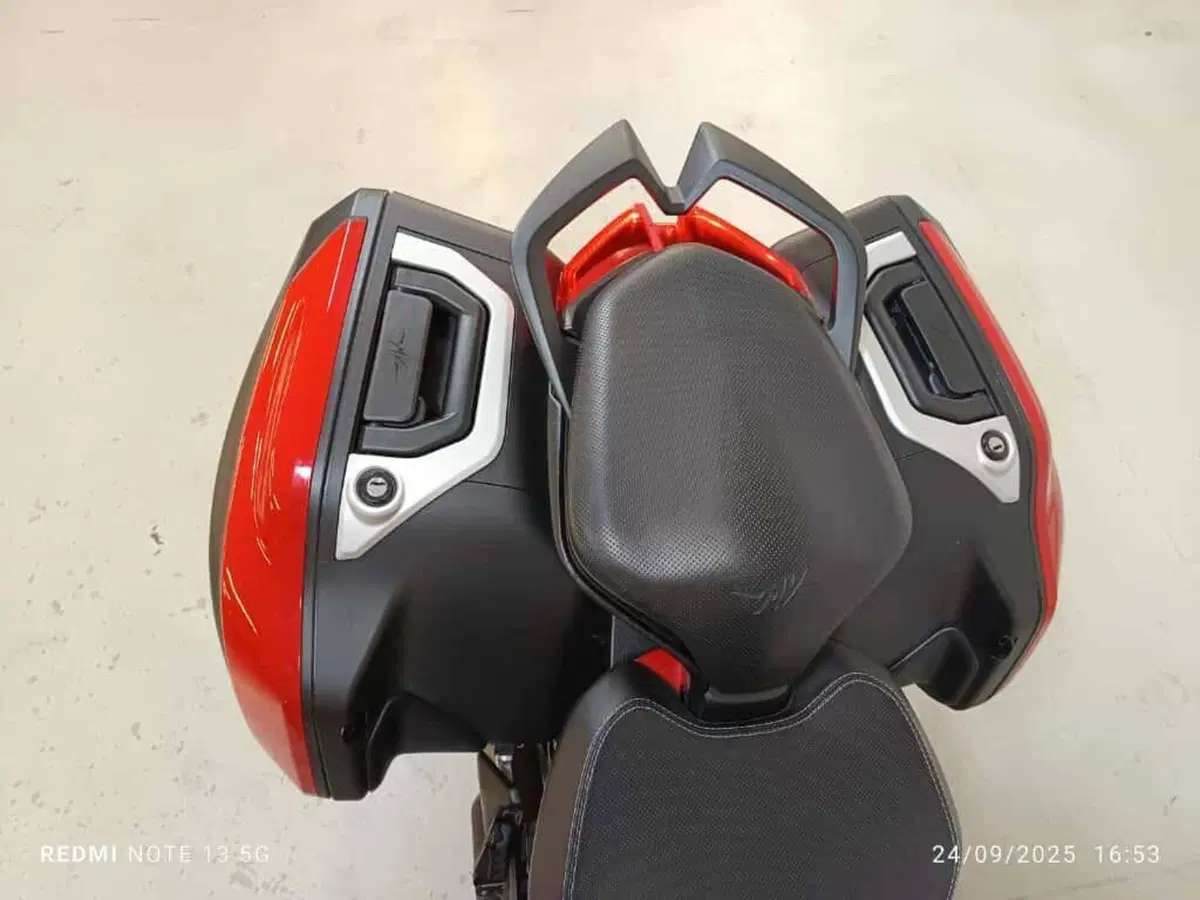 MV Agusta Turismo Veloce 800 Rosso (2021 - 23) (7)