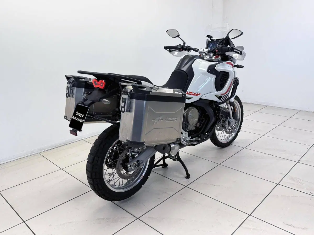 MV Agusta LXP Orioli (2024 - 26) (6)