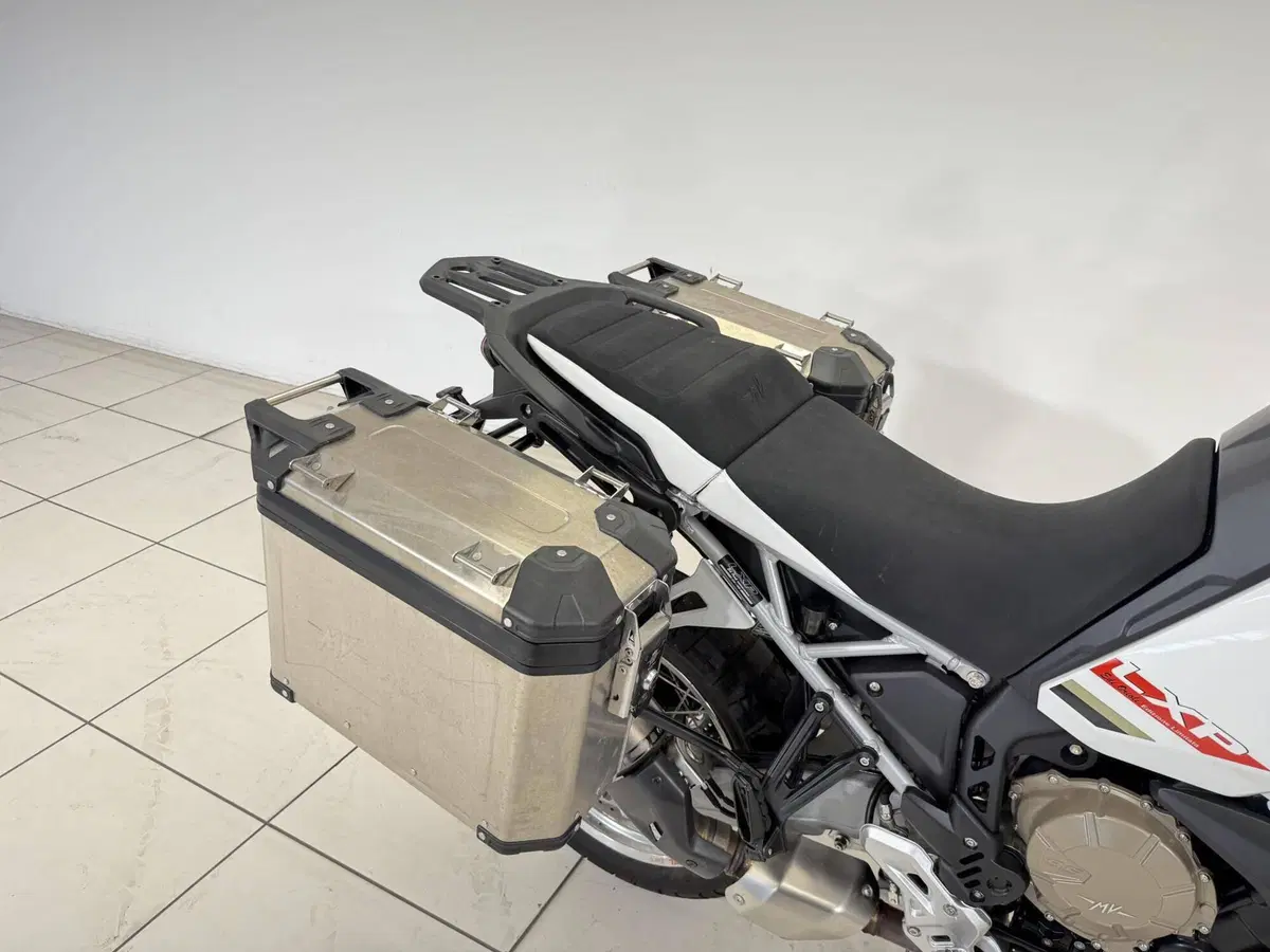 MV Agusta LXP Orioli (2024 - 26) (17)