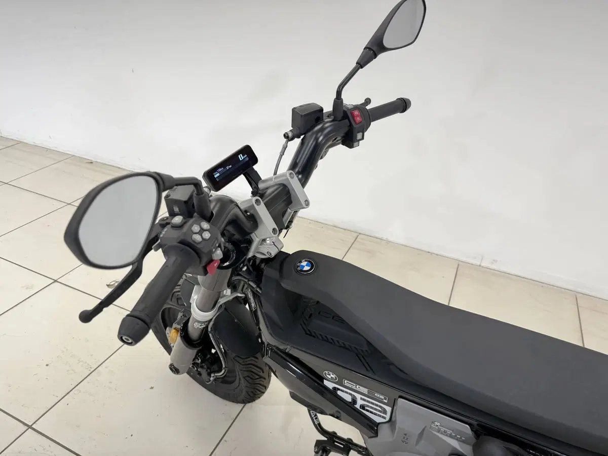 Bmw CE 02 (2024 - 26) (17)