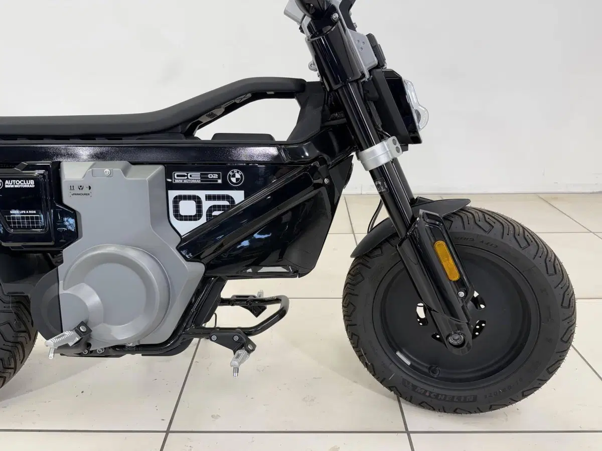 Bmw CE 02 (2024 - 26) (13)