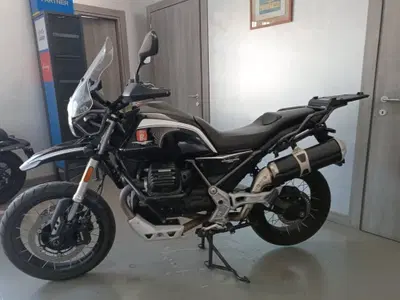 Moto Guzzi V85 TT Guardia d'Onore (2022 - 23) usata