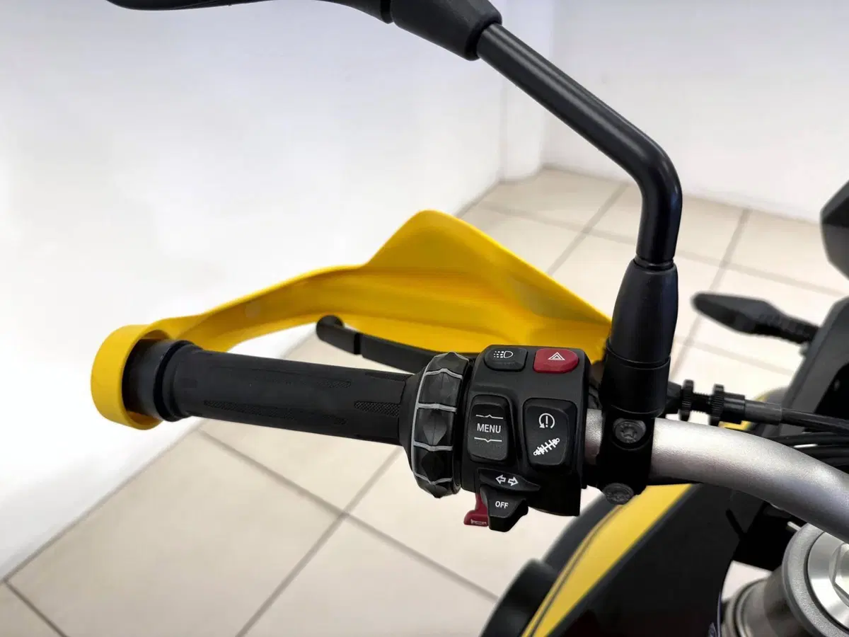 Bmw F 850 GS - Edition 40 Years GS (2021) (10)