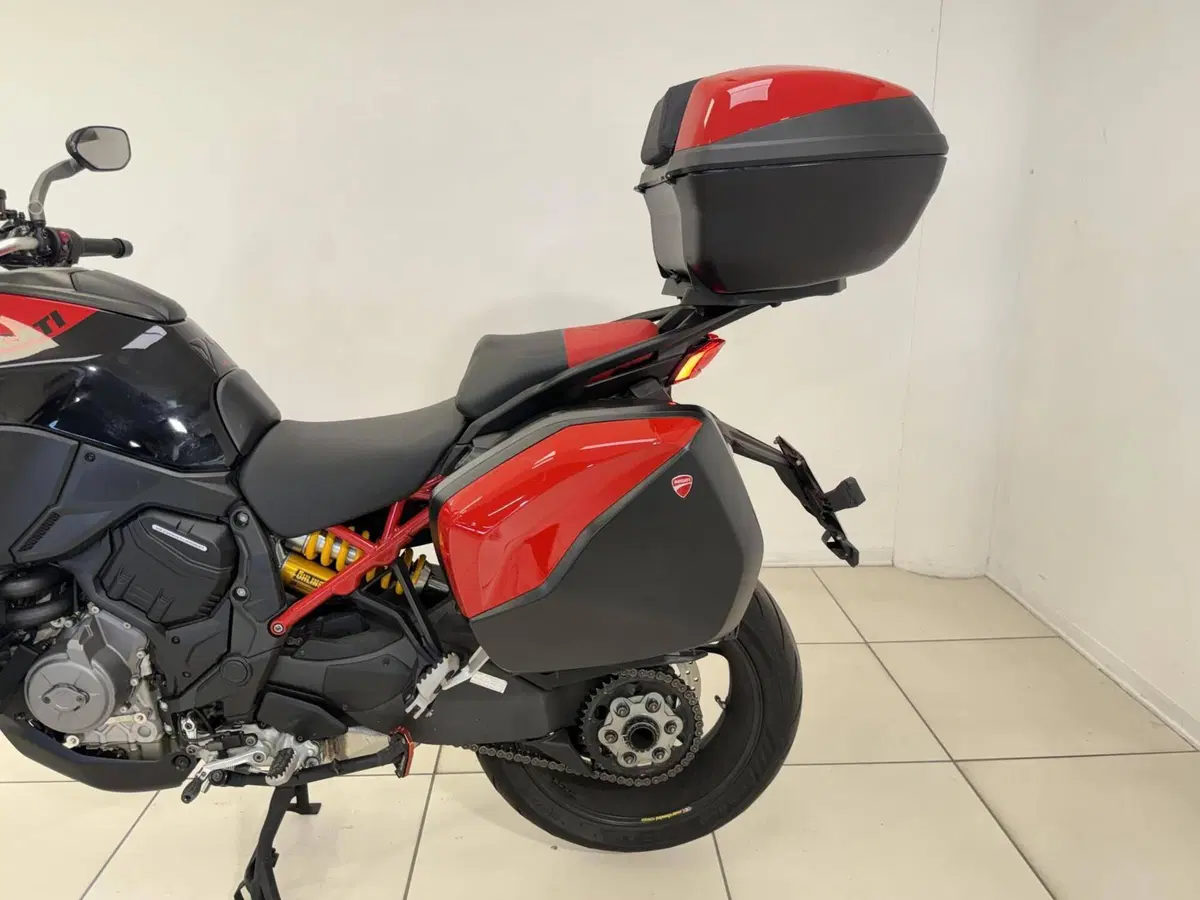 Ducati Multistrada V4 Pikes Peak (2021 - 24) (14)